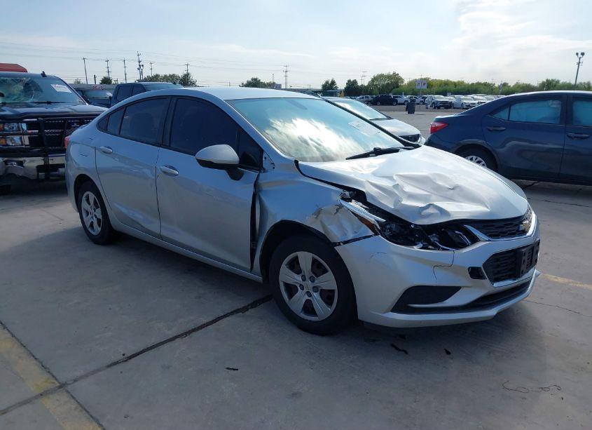 2018 Chevrolet Cruze LS AUTO (VIN 1G1BC5SM0J7126230) main photo