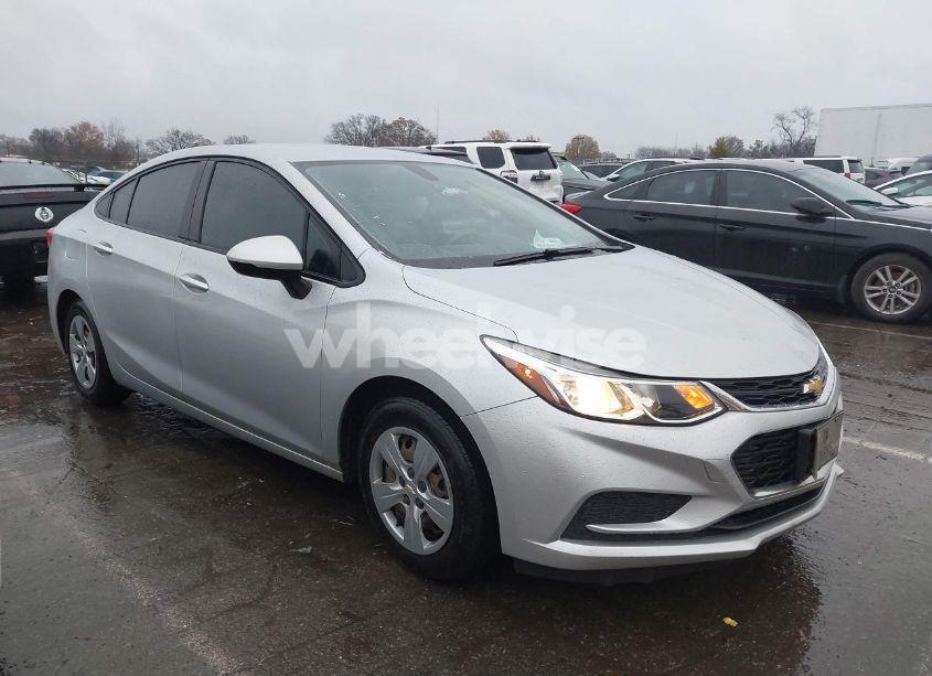 2018 Chevrolet Cruze LS AUTO (VIN 1G1BC5SM0J7136787) main photo