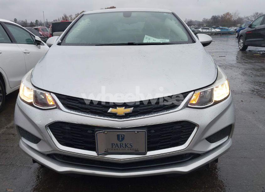 Photo 12 of 2018 Chevrolet Cruze LS AUTO (VIN 1G1BC5SM0J7136787)