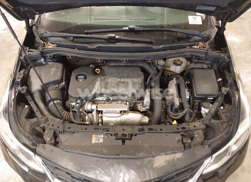 Photo 10 of 2018 Chevrolet Cruze LS AUTO (VIN 1G1BC5SM0J7143108)