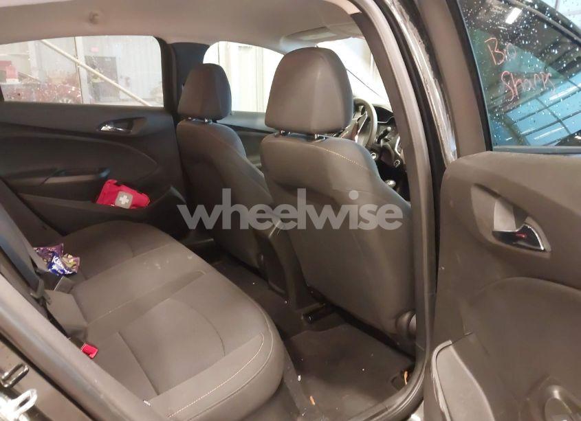 Photo 8 of 2018 Chevrolet Cruze LS AUTO (VIN 1G1BC5SM0J7143108)