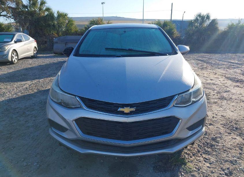 Photo 11 of 2018 Chevrolet Cruze LS AUTO (VIN 1G1BC5SM0J7148518)