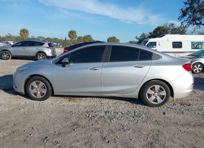 Photo 13 of 2018 Chevrolet Cruze LS AUTO (VIN 1G1BC5SM0J7148518)