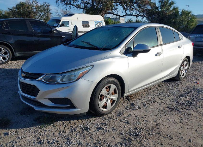 Photo 2 of 2018 Chevrolet Cruze LS AUTO (VIN 1G1BC5SM0J7148518)