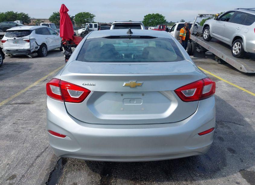 Photo 16 of 2018 Chevrolet Cruze LS AUTO (VIN 1G1BC5SM0J7149099)