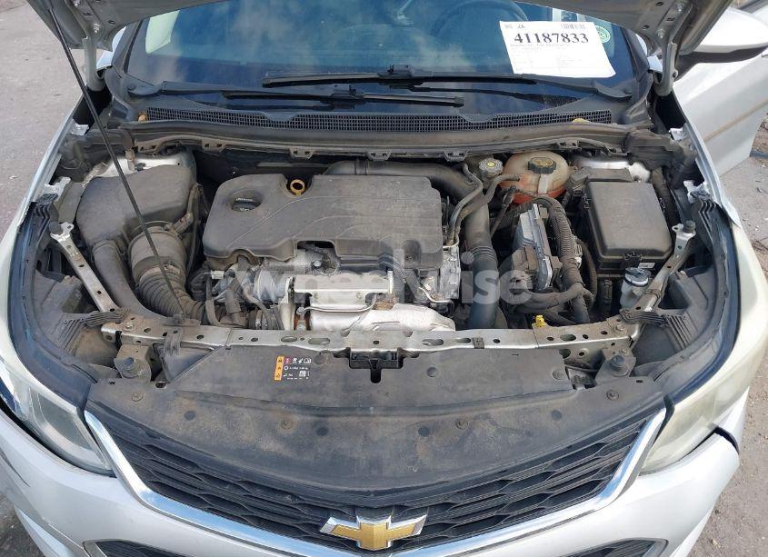 Photo 10 of 2018 Chevrolet Cruze LS AUTO (VIN 1G1BC5SM0J7156618)