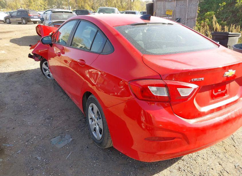 Photo 3 of 2018 Chevrolet Cruze LS AUTO (VIN 1G1BC5SM0J7206336)
