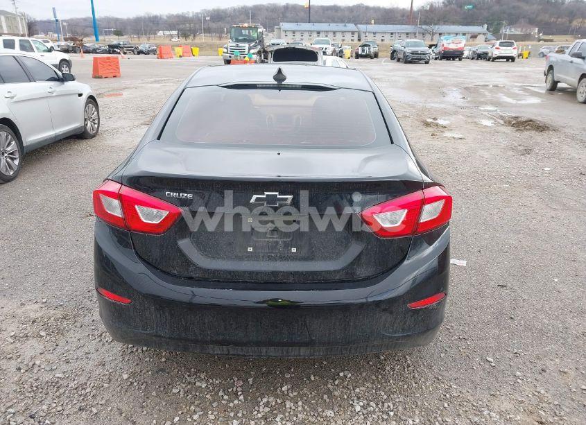 Photo 16 of 2018 Chevrolet Cruze LS AUTO (VIN 1G1BC5SM0J7216610)