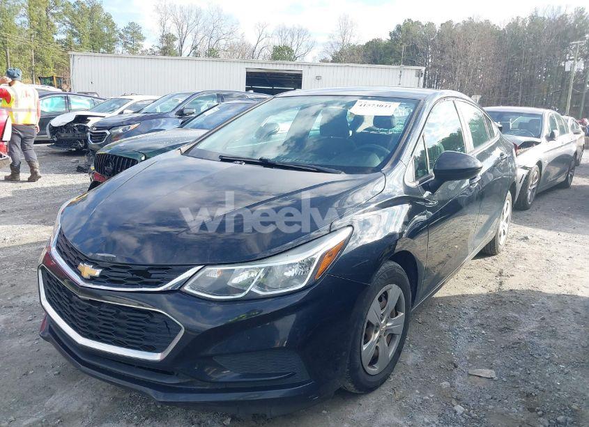 Photo 2 of 2018 Chevrolet Cruze LS AUTO (VIN 1G1BC5SM0J7236839)