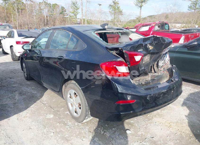 Photo 3 of 2018 Chevrolet Cruze LS AUTO (VIN 1G1BC5SM0J7236839)