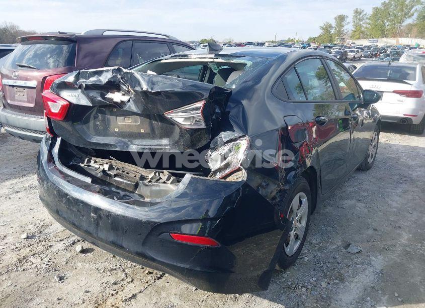Photo 4 of 2018 Chevrolet Cruze LS AUTO (VIN 1G1BC5SM0J7236839)