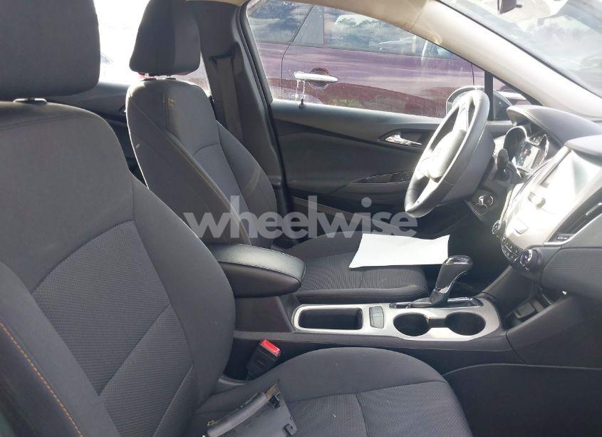 Photo 5 of 2018 Chevrolet Cruze LS AUTO (VIN 1G1BC5SM0J7236839)