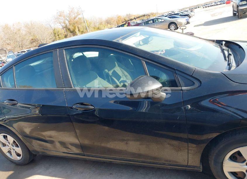 Photo 13 of 2018 Chevrolet Cruze LS AUTO (VIN 1G1BC5SM0J7239854)