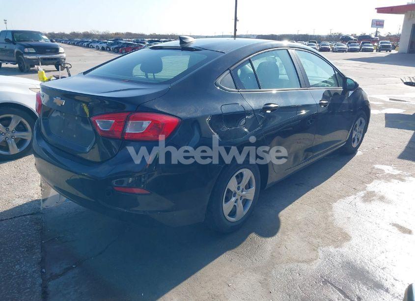 Photo 4 of 2018 Chevrolet Cruze LS AUTO (VIN 1G1BC5SM0J7239854)