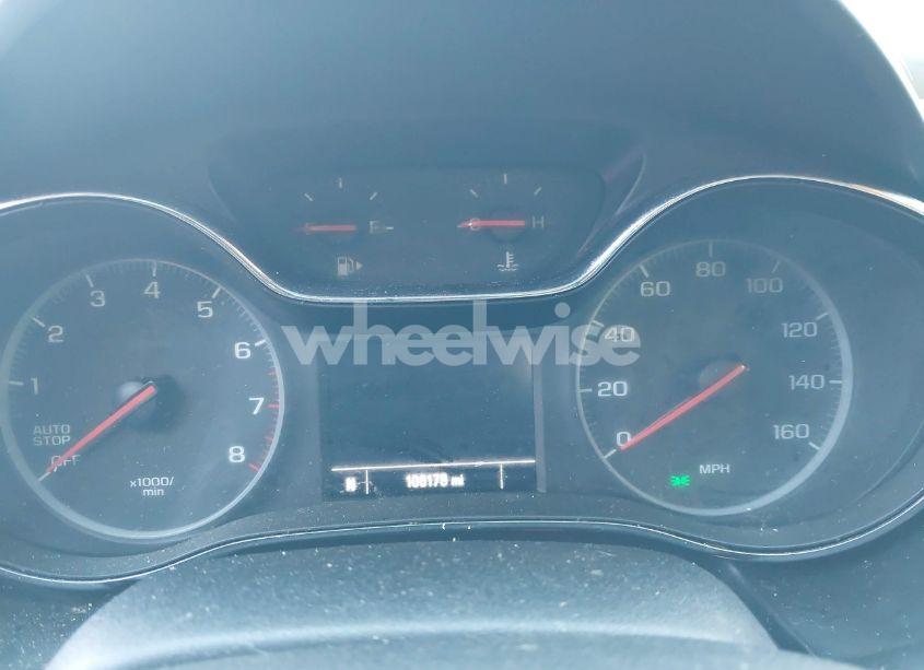 Photo 7 of 2019 Chevrolet Cruze LS (VIN 1G1BC5SM0K7122468)