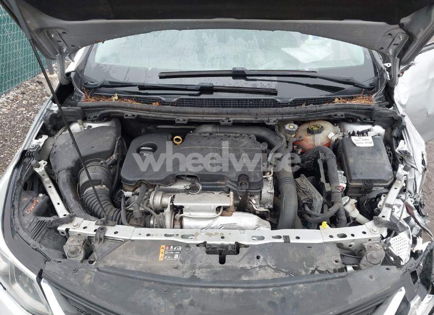 Photo 10 of 2019 Chevrolet Cruze LS (VIN 1G1BC5SM0K7135558)