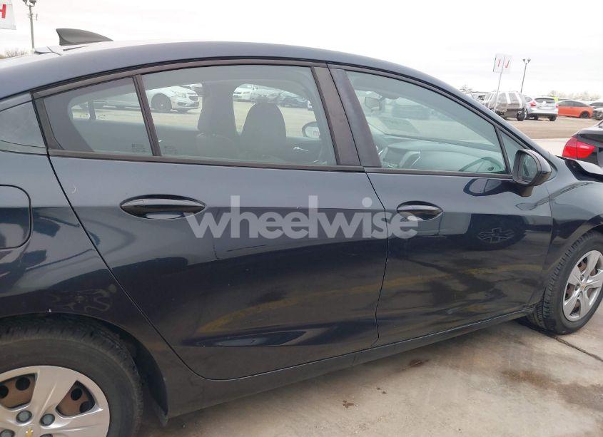 Photo 14 of 2016 Chevrolet Cruze LS AUTO (VIN 1G1BC5SM1G7243873)