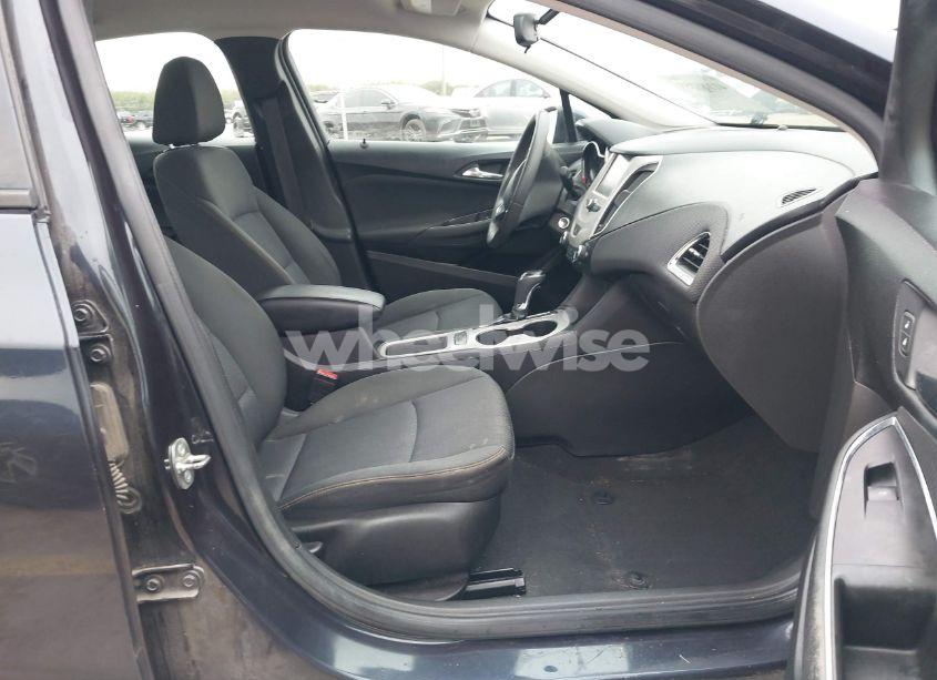 Photo 5 of 2016 Chevrolet Cruze LS AUTO (VIN 1G1BC5SM1G7243873)