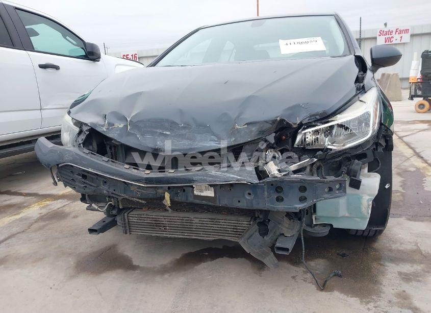 Photo 6 of 2016 Chevrolet Cruze LS AUTO (VIN 1G1BC5SM1G7243873)