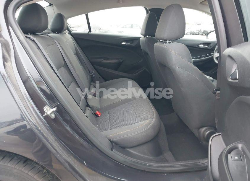 Photo 8 of 2016 Chevrolet Cruze LS AUTO (VIN 1G1BC5SM1G7243873)