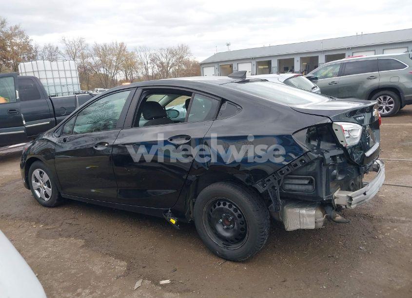 Photo 15 of 2016 Chevrolet Cruze LS AUTO (VIN 1G1BC5SM1G7266831)