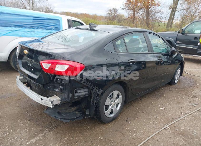 Photo 4 of 2016 Chevrolet Cruze LS AUTO (VIN 1G1BC5SM1G7266831)