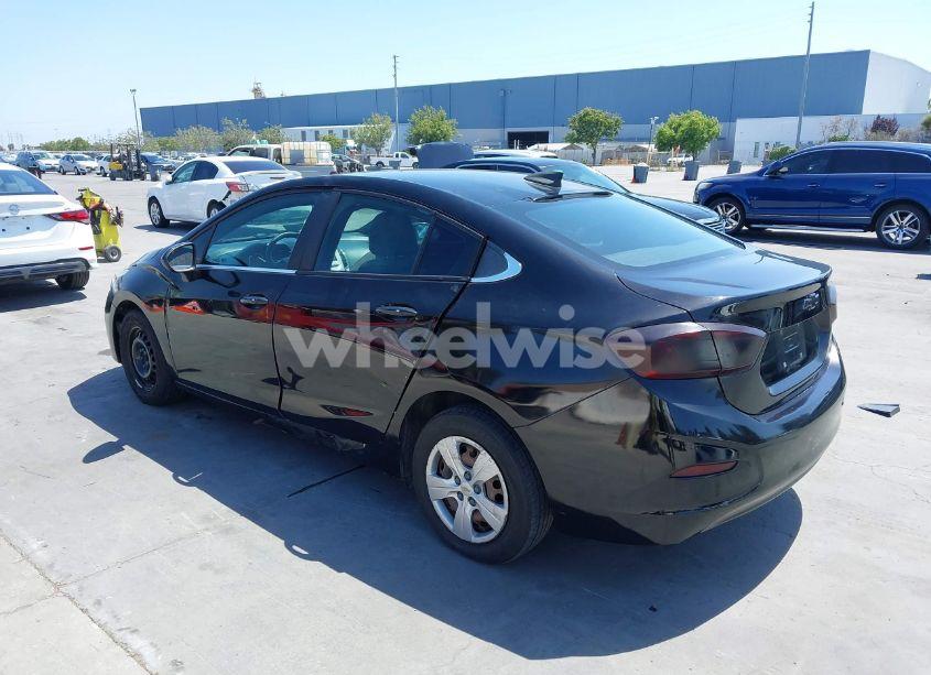 Photo 3 of 2016 Chevrolet Cruze LS AUTO (VIN 1G1BC5SM1G7285315)
