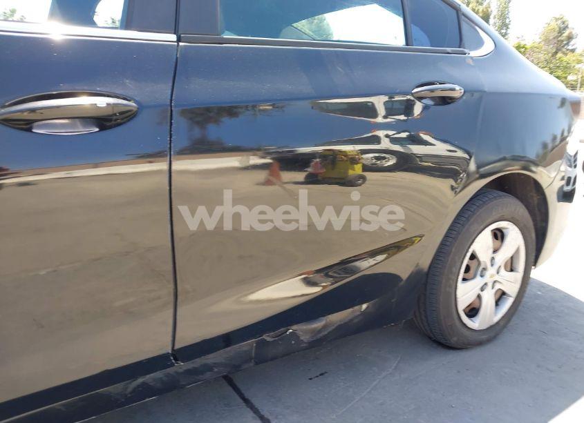 Photo 6 of 2016 Chevrolet Cruze LS AUTO (VIN 1G1BC5SM1G7285315)