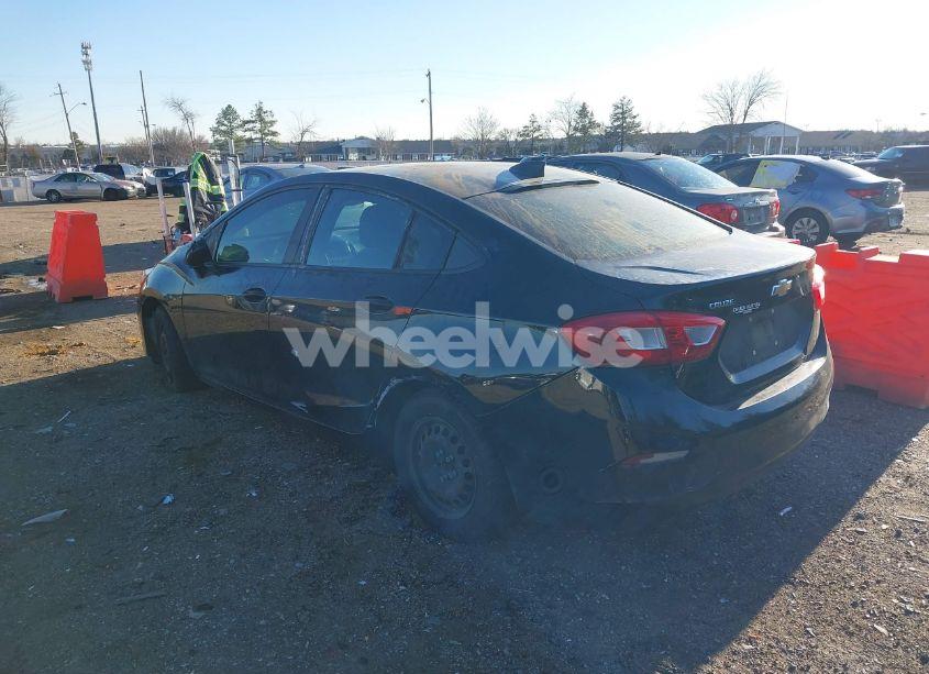 Photo 3 of 2016 Chevrolet Cruze LS AUTO (VIN 1G1BC5SM1G7303814)