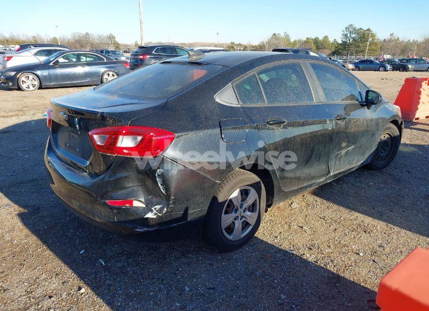 Photo 4 of 2016 Chevrolet Cruze LS AUTO (VIN 1G1BC5SM1G7303814)