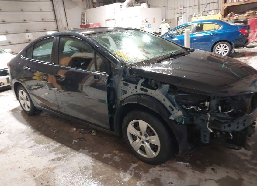 2016 Chevrolet Cruze LS AUTO (VIN 1G1BC5SM1G7312111) main photo
