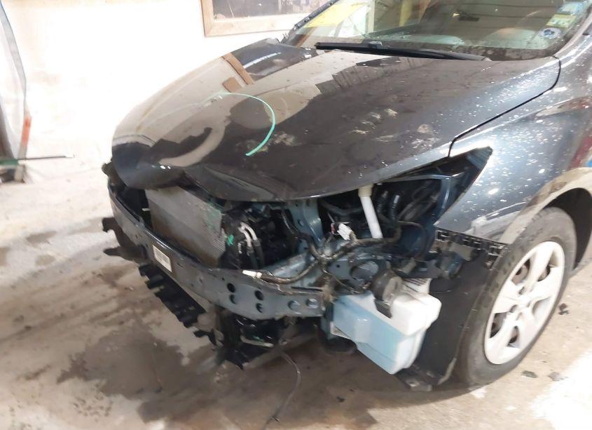 Photo 6 of 2016 Chevrolet Cruze LS AUTO (VIN 1G1BC5SM1G7312111)