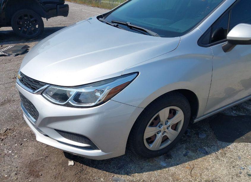 Photo 2 of 2016 Chevrolet Cruze LS AUTO (VIN 1G1BC5SM1G7325442)