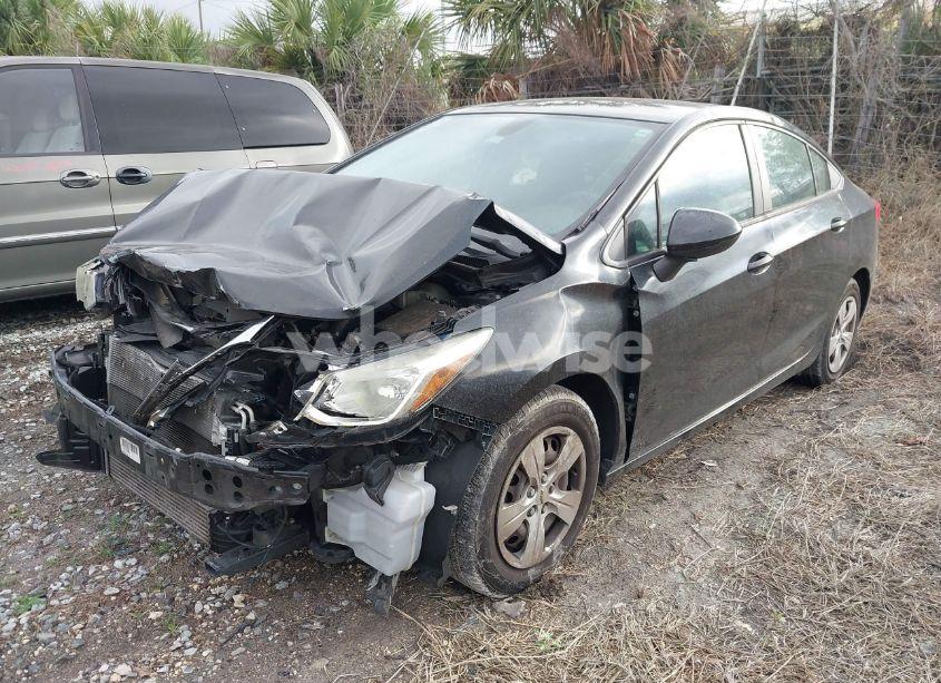 Photo 2 of 2017 Chevrolet Cruze LS AUTO (VIN 1G1BC5SM1H7113495)