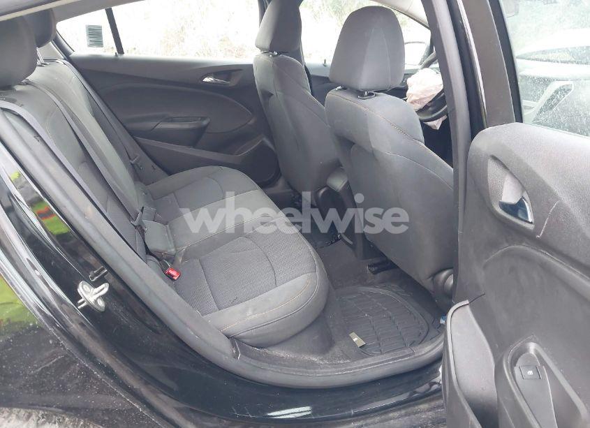 Photo 8 of 2017 Chevrolet Cruze LS AUTO (VIN 1G1BC5SM1H7113495)