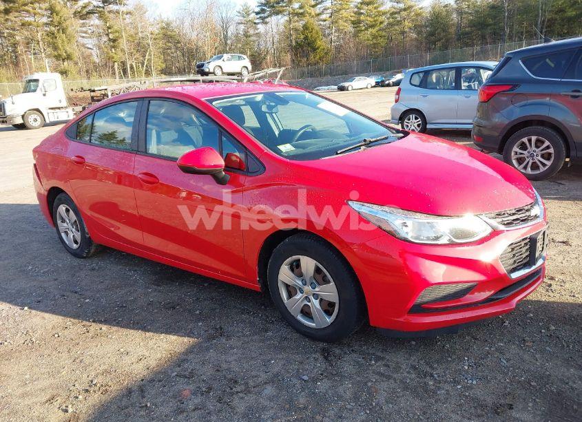 2017 Chevrolet Cruze LS AUTO (VIN 1G1BC5SM1H7129132) main photo
