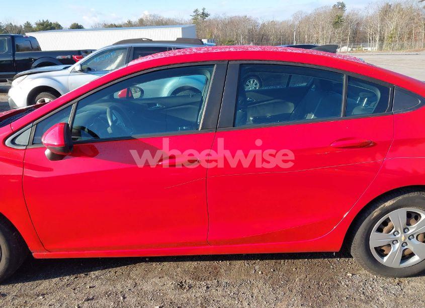 Photo 14 of 2017 Chevrolet Cruze LS AUTO (VIN 1G1BC5SM1H7129132)