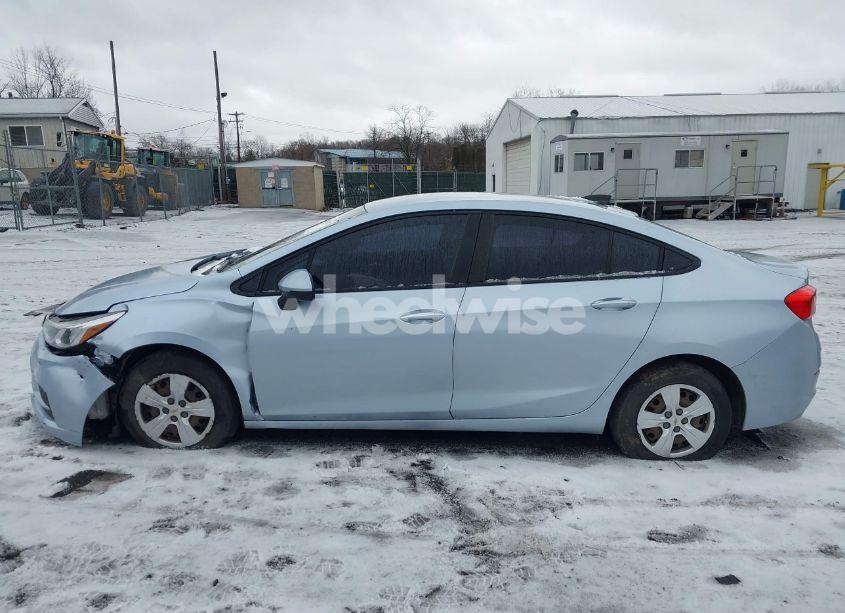 Photo 14 of 2017 Chevrolet Cruze LS AUTO (VIN 1G1BC5SM1H7139224)