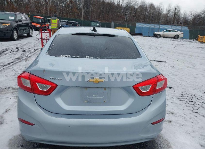 Photo 16 of 2017 Chevrolet Cruze LS AUTO (VIN 1G1BC5SM1H7139224)