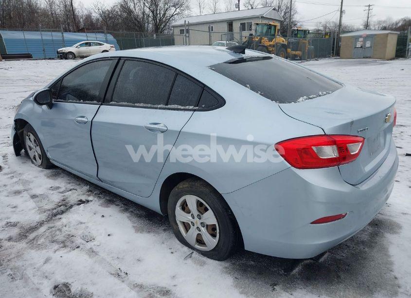 Photo 3 of 2017 Chevrolet Cruze LS AUTO (VIN 1G1BC5SM1H7139224)