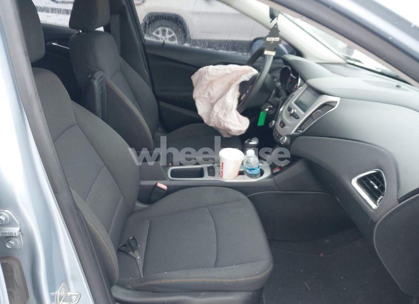 Photo 5 of 2017 Chevrolet Cruze LS AUTO (VIN 1G1BC5SM1H7139224)