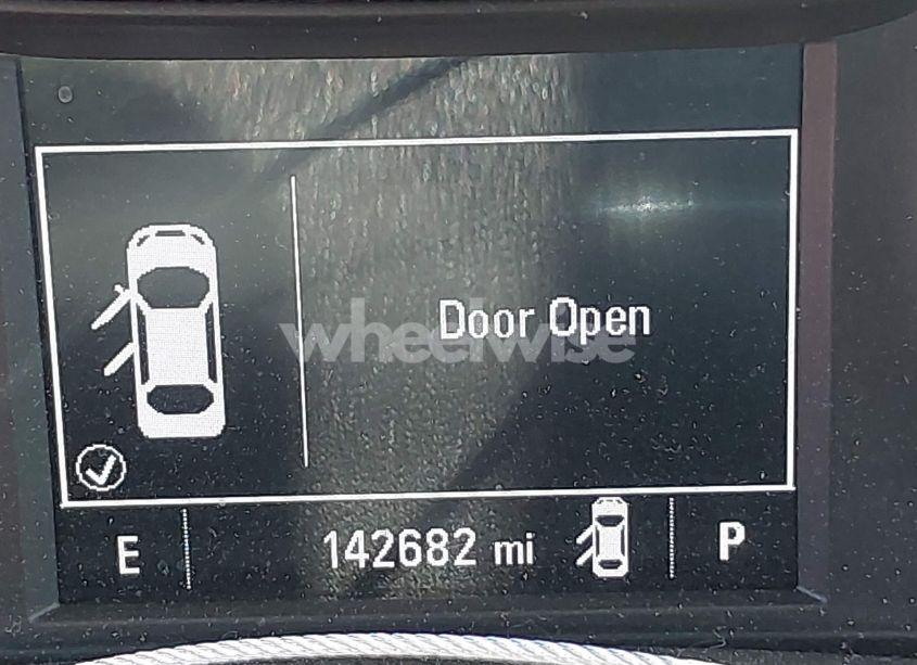 Photo 16 of 2017 Chevrolet Cruze LS AUTO (VIN 1G1BC5SM1H7145816)