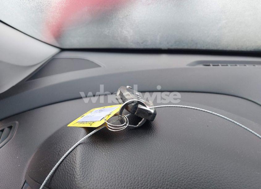 Photo 11 of 2017 Chevrolet Cruze LS AUTO (VIN 1G1BC5SM1H7157450)