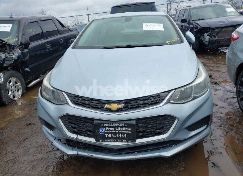 Photo 12 of 2017 Chevrolet Cruze LS AUTO (VIN 1G1BC5SM1H7171574)