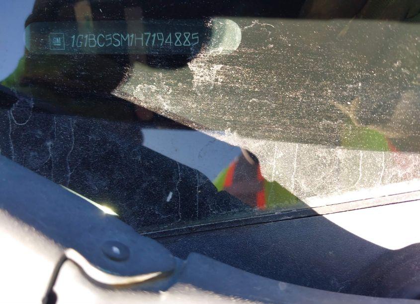 Photo 9 of 2017 Chevrolet Cruze LS AUTO (VIN 1G1BC5SM1H7194885)