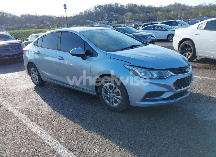 2017 Chevrolet Cruze LS AUTO (VIN 1G1BC5SM1H7222457) main photo