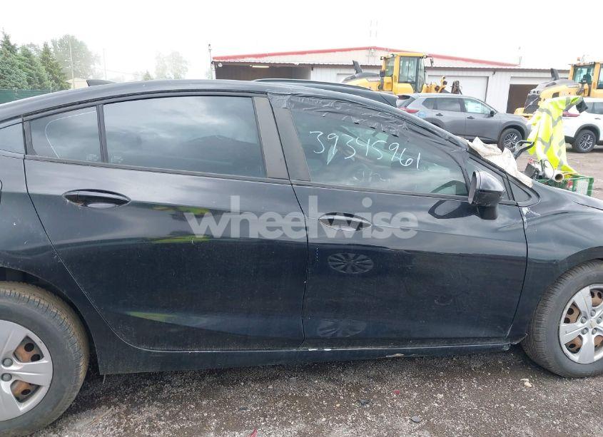 Photo 12 of 2017 Chevrolet Cruze LS AUTO (VIN 1G1BC5SM1H7226606)