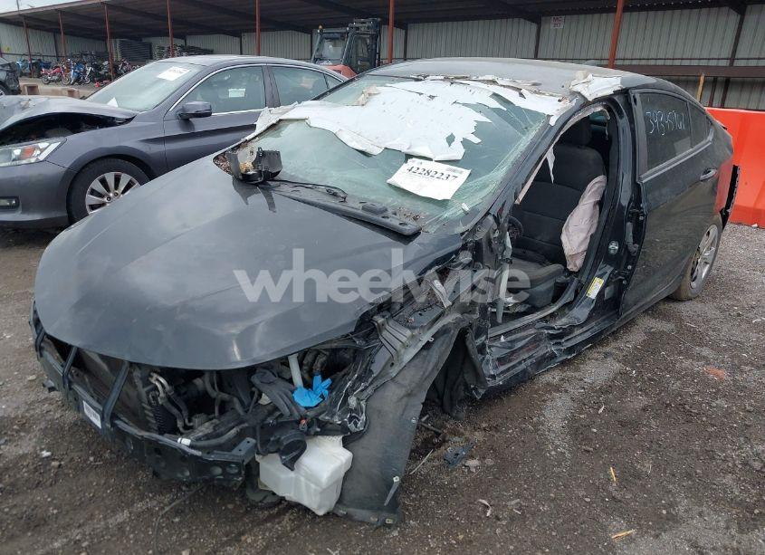 Photo 2 of 2017 Chevrolet Cruze LS AUTO (VIN 1G1BC5SM1H7226606)