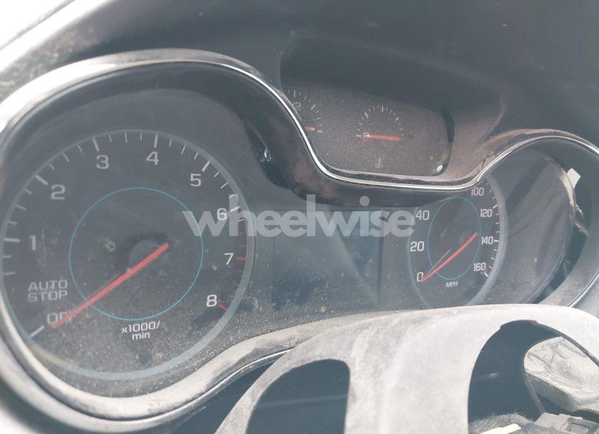 Photo 7 of 2017 Chevrolet Cruze LS AUTO (VIN 1G1BC5SM1H7226606)