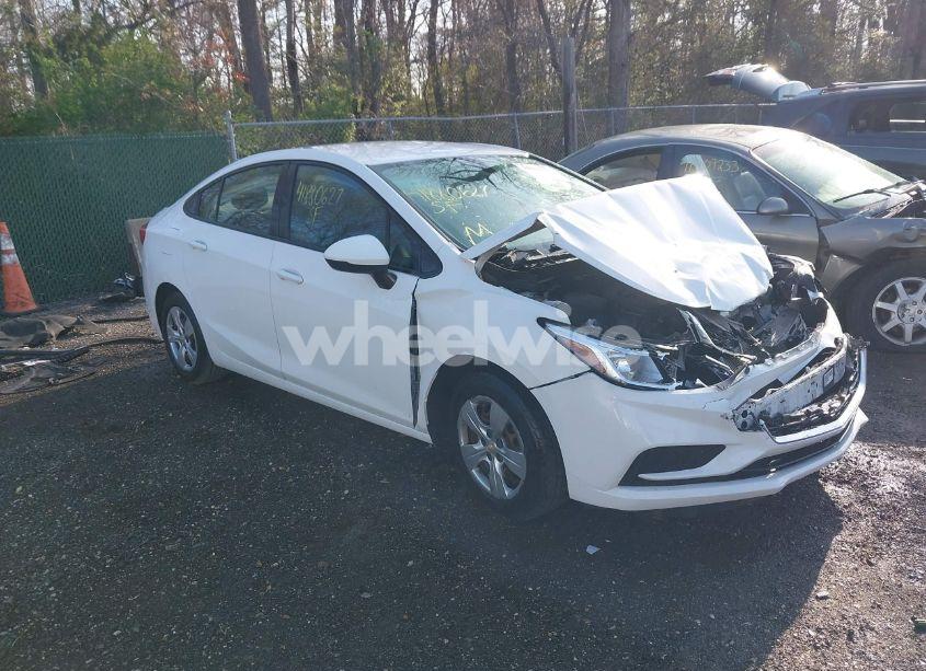 2017 Chevrolet Cruze LS AUTO (VIN 1G1BC5SM1H7252008) main photo